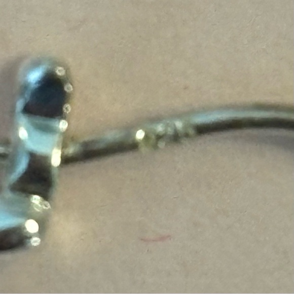 Sterling Wavy Hoop Earrings Size: 11/4" diameter 11.5 grams - Picture 5 of 6